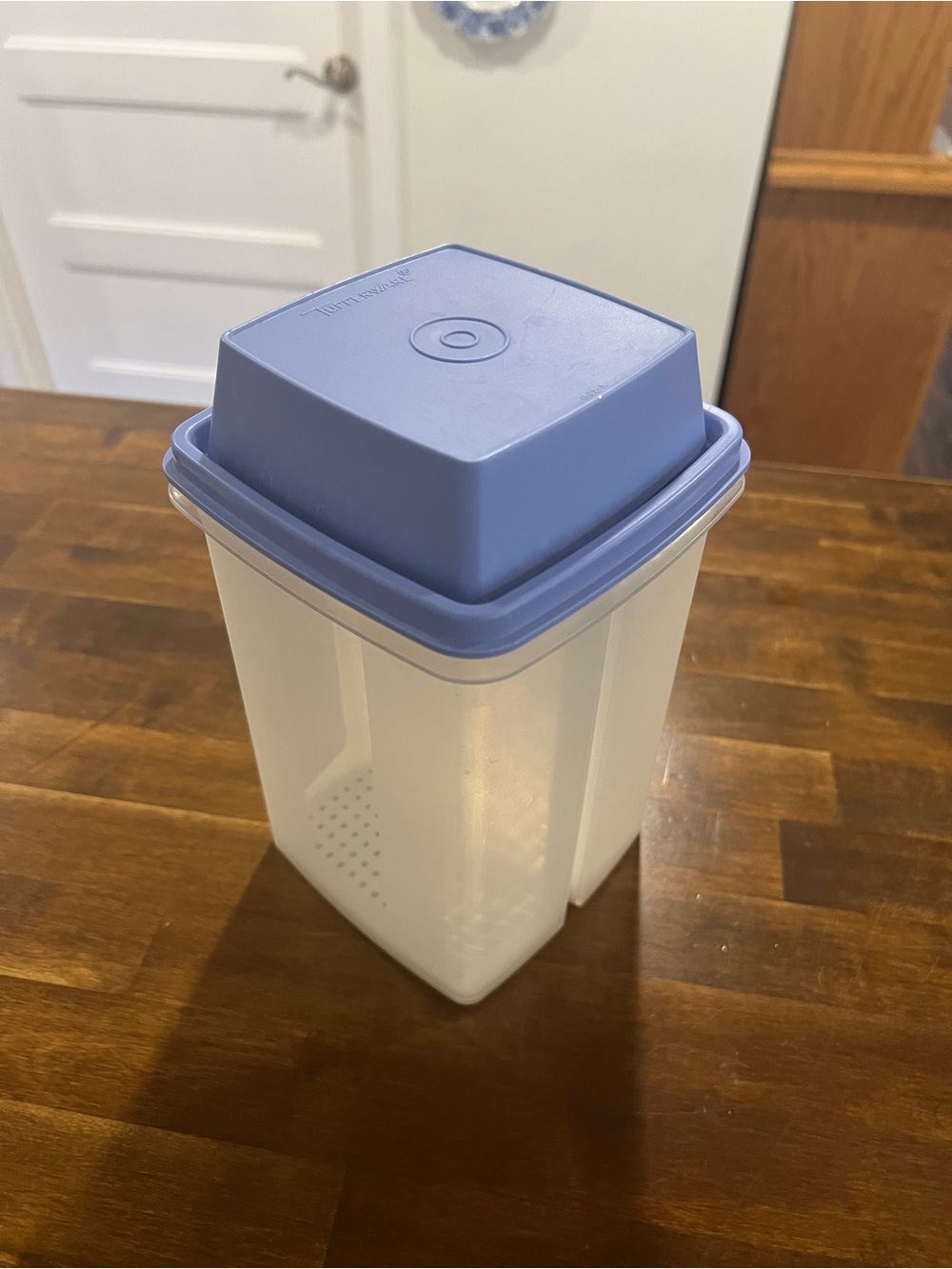 Vintage Tupperware Pick-A-Deli Container - Picture 2 of 2